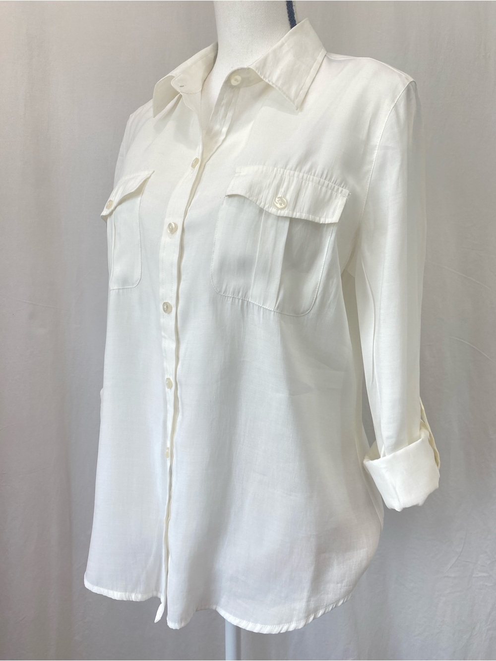 Chico's Ivory White Button Front Camp Shirt Size 1 Medium Roll Tab Sleeve Modal - Picture 5 of 16